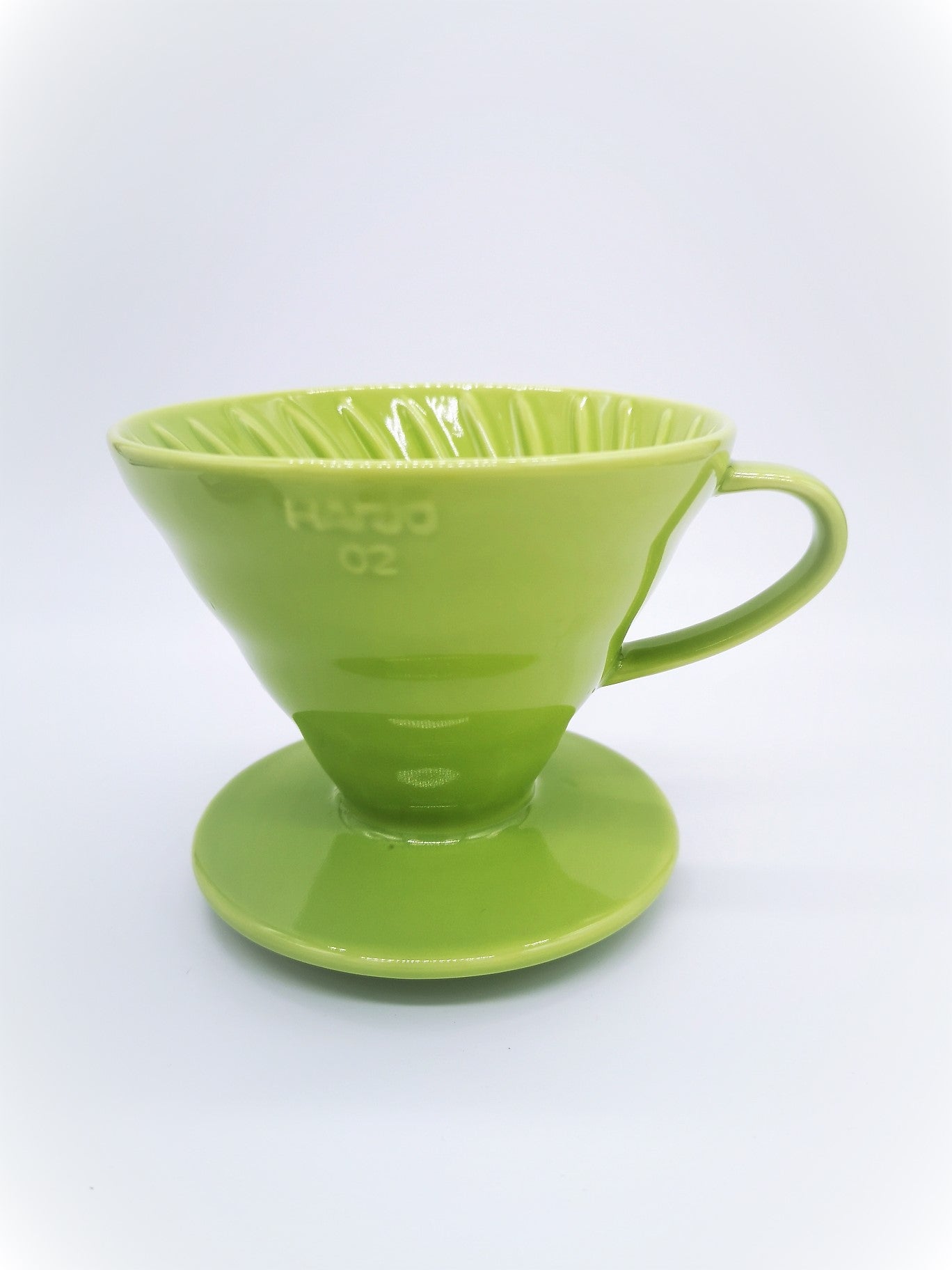 Hario V60 02 Dripper Keramikfilter schwarz für 4 Tassen