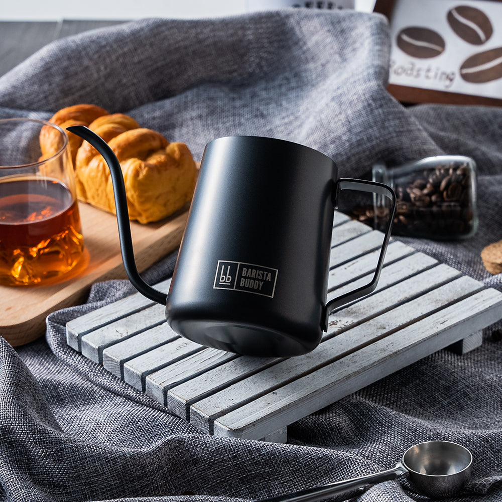 Barista Buddy Pour Over Heißwasserkanne 600ml schwarz