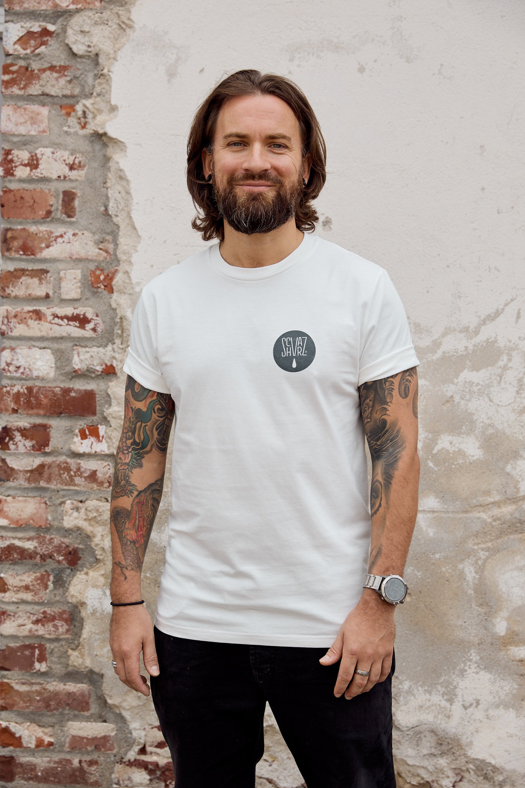 Schvarz MERCH Crew Shirt Takumi Ogata T-Shirt Off White M