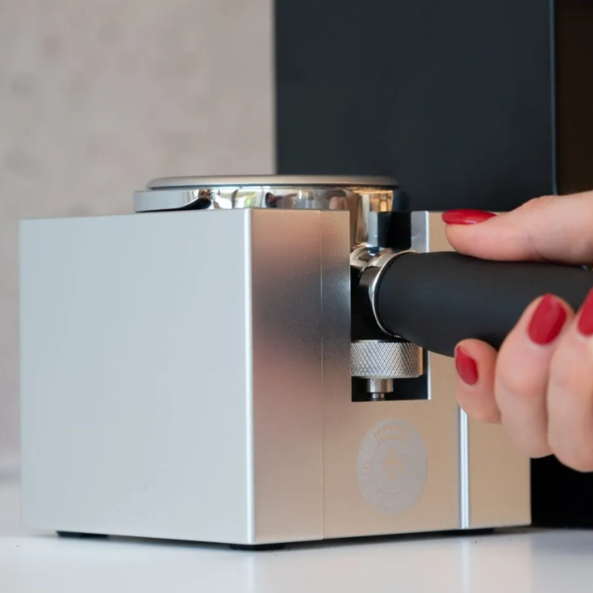 Eureka Mignon Tamping Station Tamperstation Metall