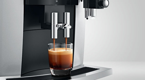 Jura S8 Kaffeevollautomat Platin Touchscreen-Vollautomat
